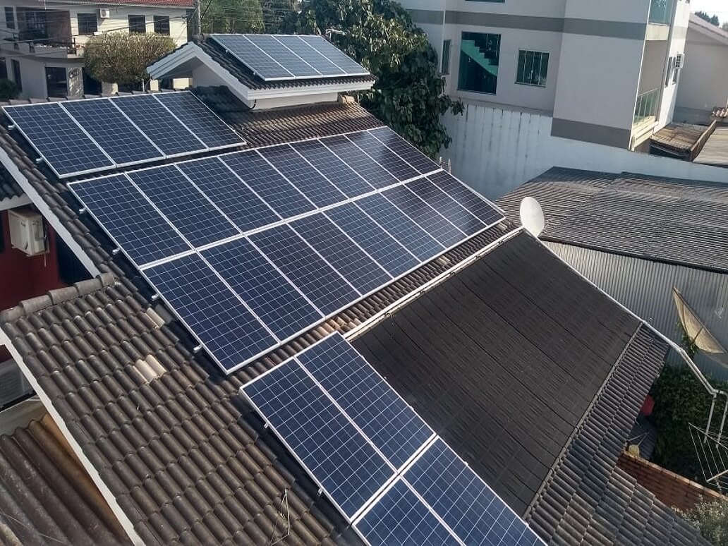 Placas solares WEG instaladas pela Energens energia solar