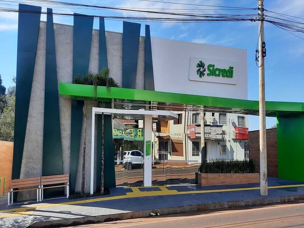 Sistema de Energia Solar Comercial na Sicredi em Entre-Ijuís/RS